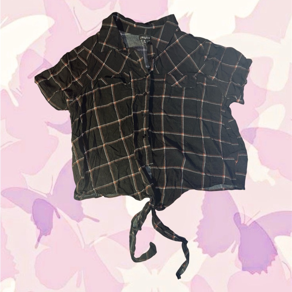 Plaid Collared Crop-Top 🖤✨